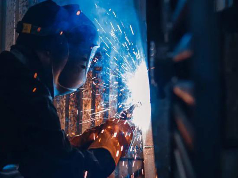 The welding process of manual arc welding, the precautions of manual arc welding